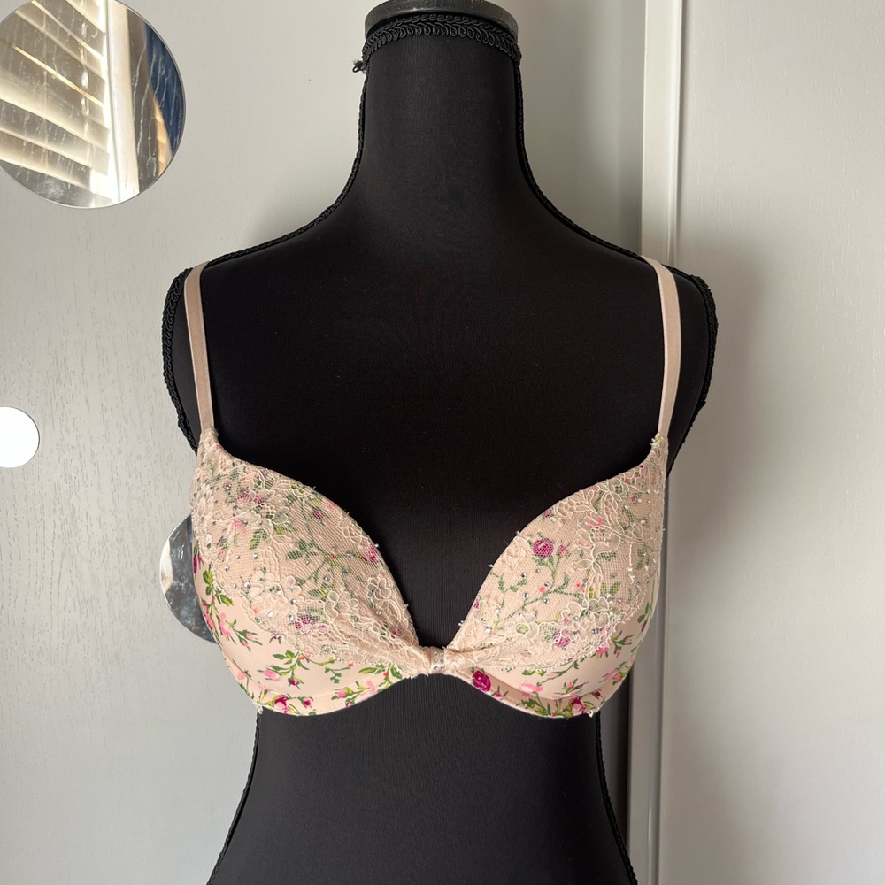 Victoria's Secret Pink Floral Push-Up Bra